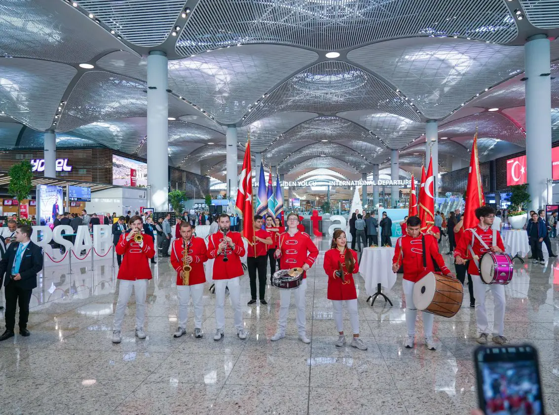 istanbul airport first age celebration