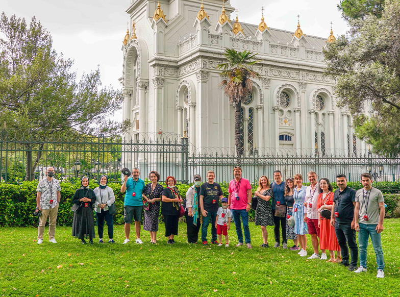 a institute from iga travel club trip